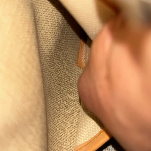 Louis Vuitton Trouville Monogram handbag - Picture 11 of 16